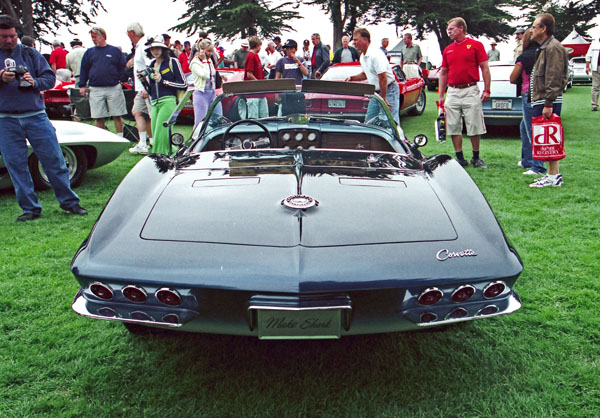 68 61-00e (04-45-30) 1961 Mako Shark Corvette.jpg